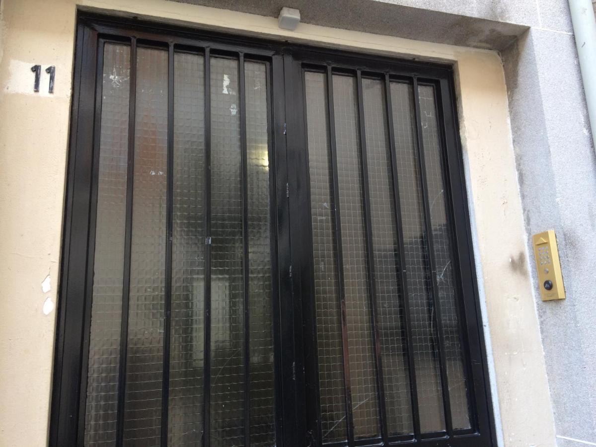 Studio Pigalle De 25 M2 - 2 Lits Simples Type Gigogne Pour 2 Personnes - Coeur Touristique De Paris - 2 Minutes De La Station Metro Pigalle ,Petit Train Vers La Butte Montmartre-Cabarets Moulin Rouge,Chez Michou-Restaurants Bouillon Pigalle,Berliner Exterior photo