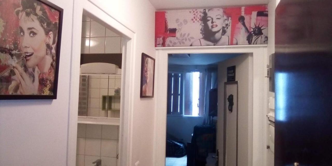 Studio Pigalle De 25 M2 - 2 Lits Simples Type Gigogne Pour 2 Personnes - Coeur Touristique De Paris - 2 Minutes De La Station Metro Pigalle ,Petit Train Vers La Butte Montmartre-Cabarets Moulin Rouge,Chez Michou-Restaurants Bouillon Pigalle,Berliner Exterior photo