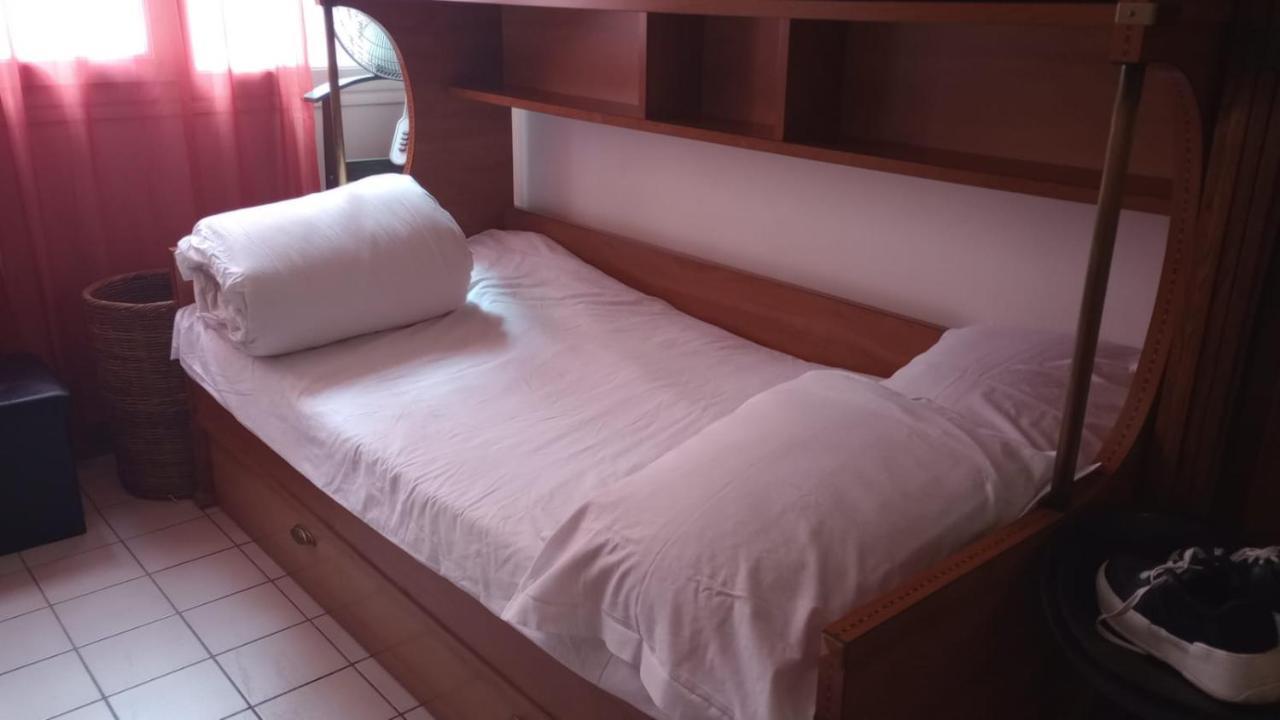 Studio Pigalle De 25 M2 - 2 Lits Simples Type Gigogne Pour 2 Personnes - Coeur Touristique De Paris - 2 Minutes De La Station Metro Pigalle ,Petit Train Vers La Butte Montmartre-Cabarets Moulin Rouge,Chez Michou-Restaurants Bouillon Pigalle,Berliner Exterior photo