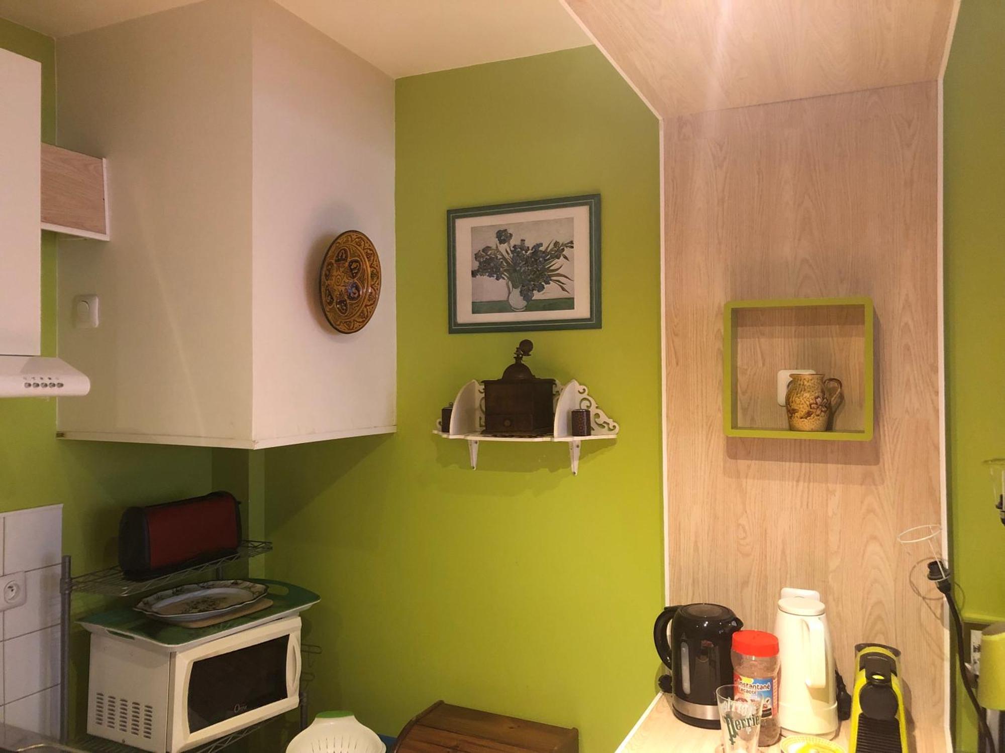 Studio Pigalle De 25 M2 - 2 Lits Simples Type Gigogne Pour 2 Personnes - Coeur Touristique De Paris - 2 Minutes De La Station Metro Pigalle ,Petit Train Vers La Butte Montmartre-Cabarets Moulin Rouge,Chez Michou-Restaurants Bouillon Pigalle,Berliner Exterior photo