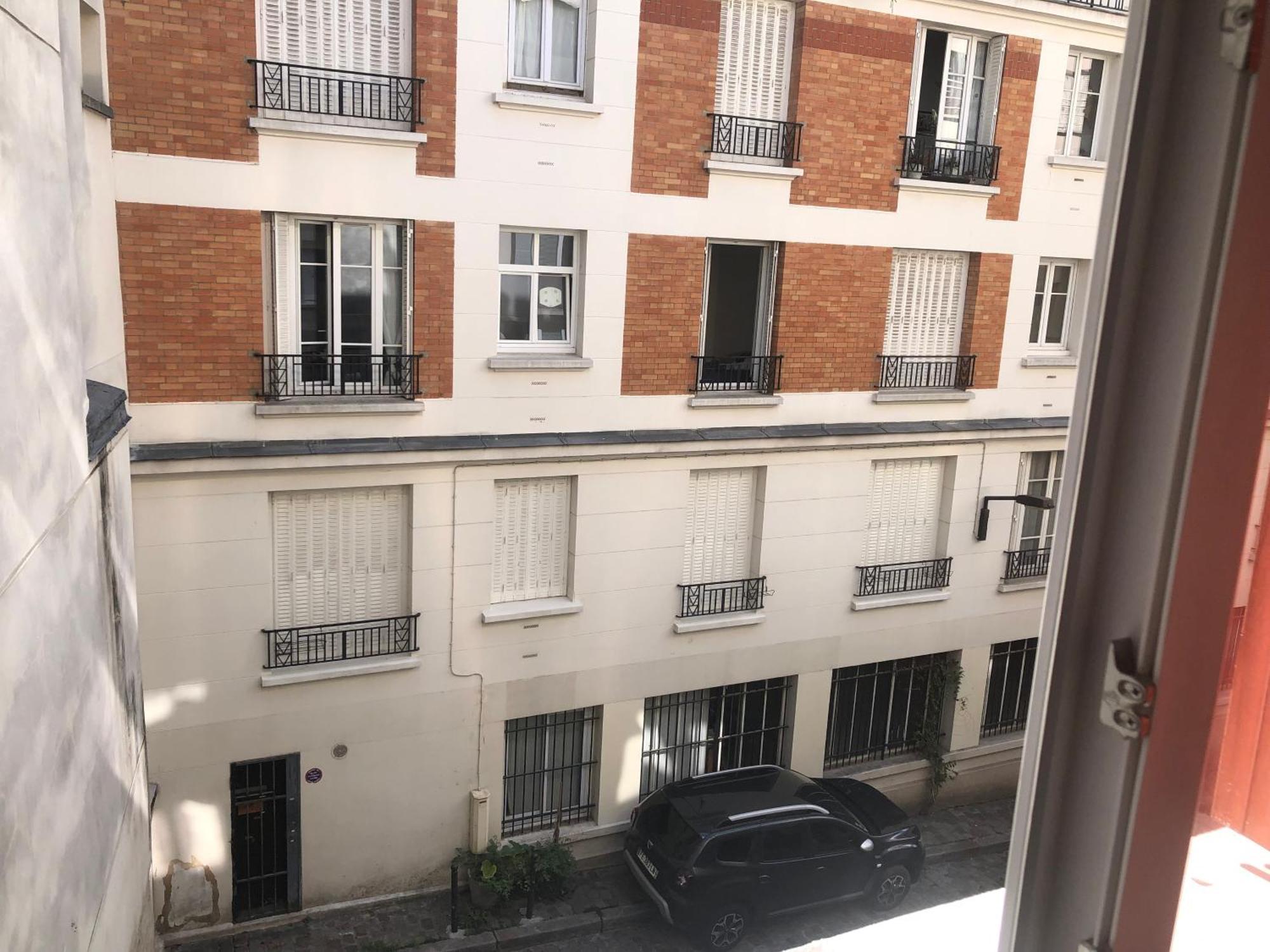 Studio Pigalle De 25 M2 - 2 Lits Simples Type Gigogne Pour 2 Personnes - Coeur Touristique De Paris - 2 Minutes De La Station Metro Pigalle ,Petit Train Vers La Butte Montmartre-Cabarets Moulin Rouge,Chez Michou-Restaurants Bouillon Pigalle,Berliner Exterior photo